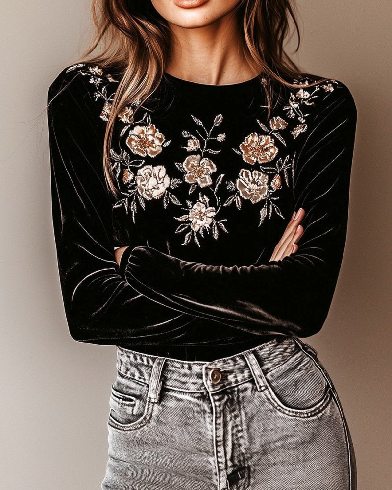 Retro Round Neck Flower Embroidery Velvet Pullover Top